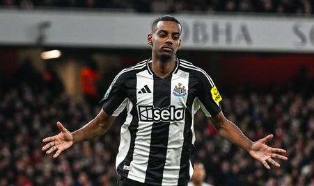 一场热身赛 一场热身赛